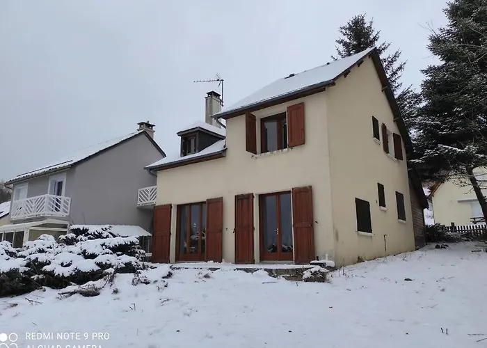 Casa vacanze Fraicheur , Foret D'aubrac , Au Coeur De La Nature