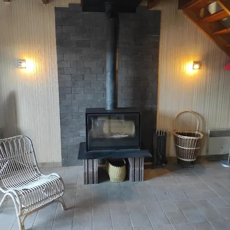 Fraicheur , Foret D'aubrac , Au Coeur De La Nature Prades-d'Aubrac